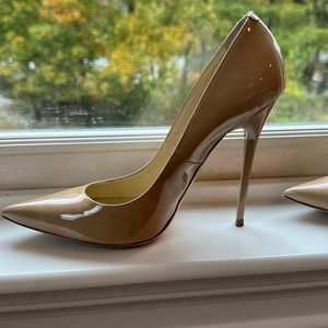Jimmy Choo high heels nude patent.
